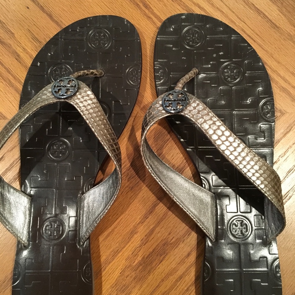 NEW in box ~ Tory Burch Sandals ~🎁🎁
